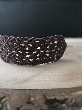 033 New Handmade Sage Bohème Micro-Macramé Bracelet